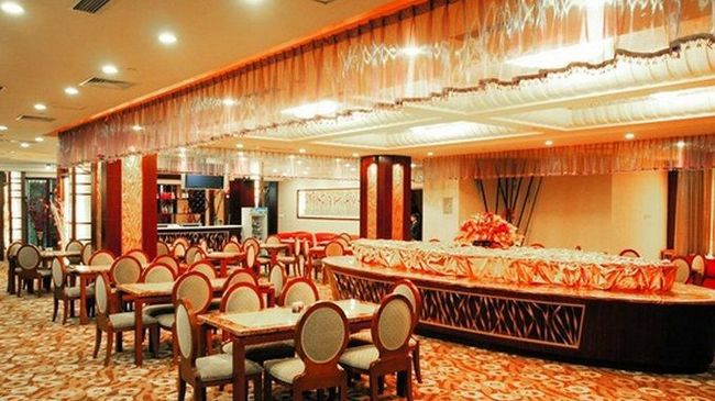 Liaoyang Hotel 餐厅 照片